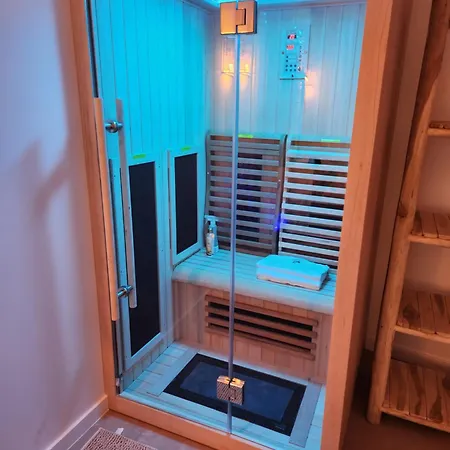 Candle Room *